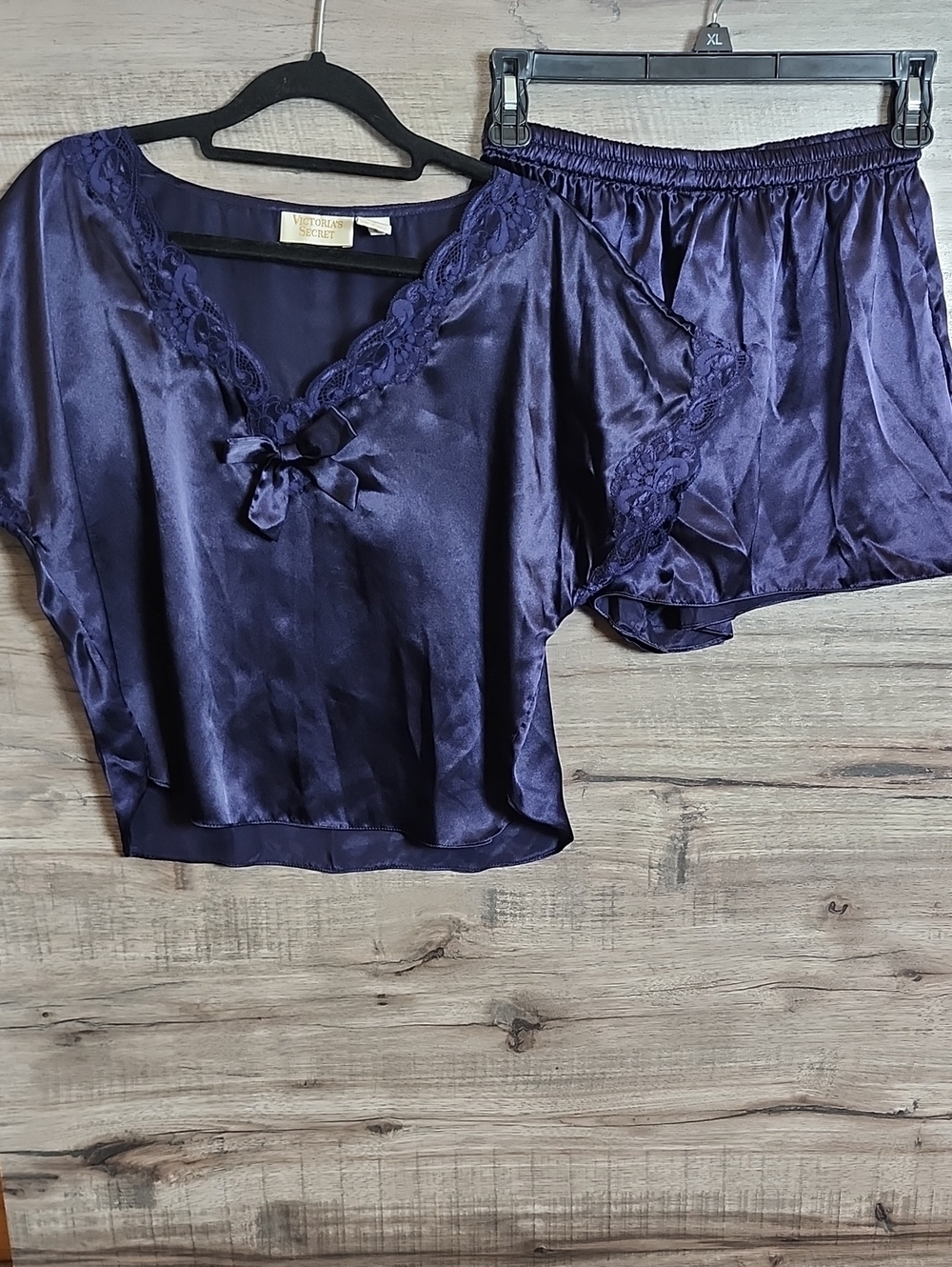 Victoria's Secret Gold Label 2 PC Satin Pajamas In Deep Purple
